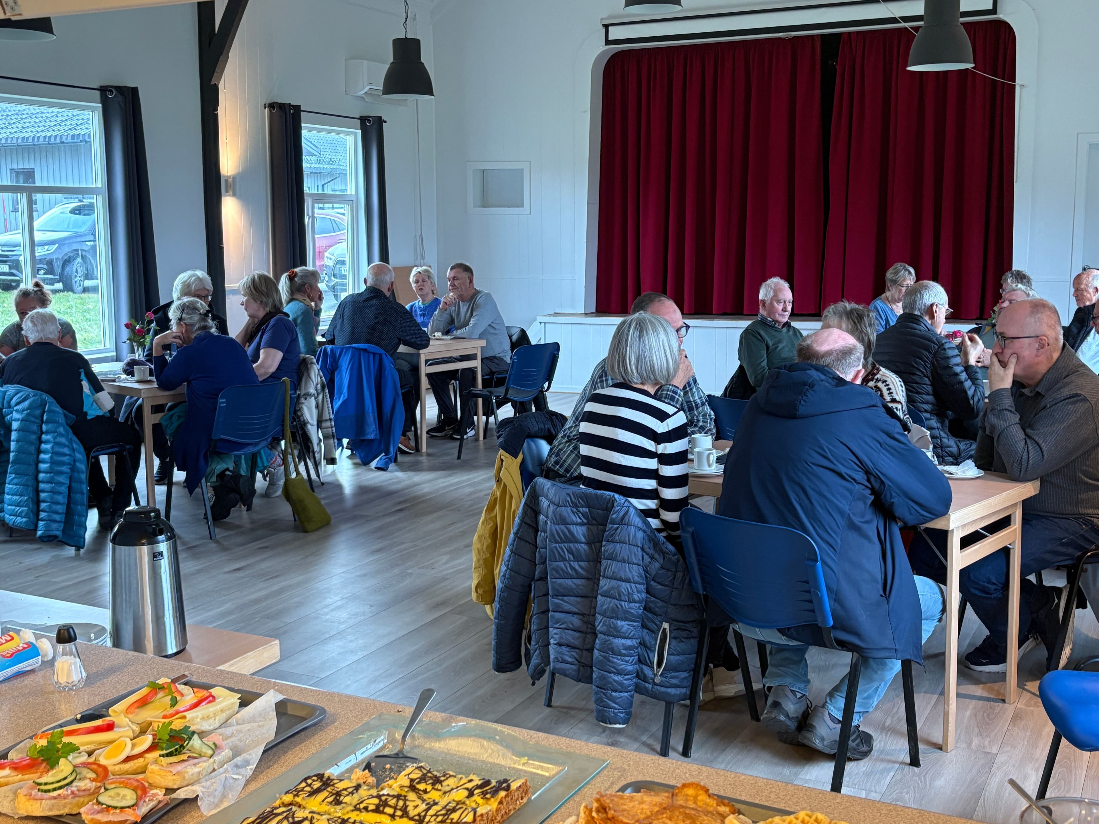 Jo mere vi er sammen - jo gladere blir vi!